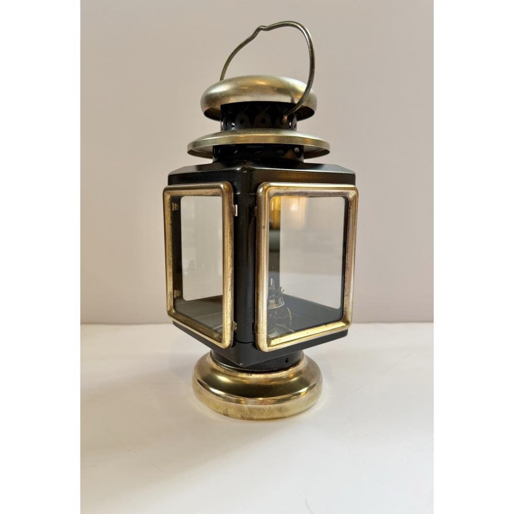 Vintage Carriage Style Oil Lamp. MCM Antique